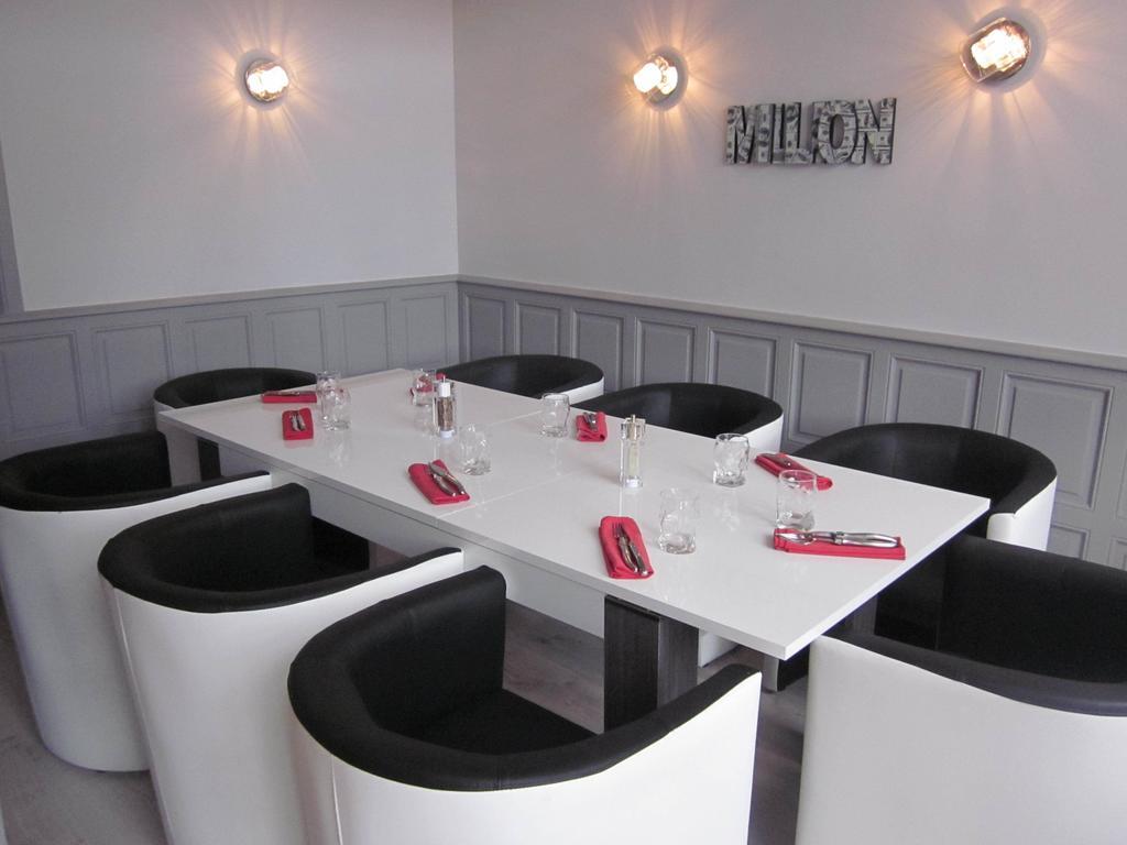 Le C Gourmand Hotel Sées Kültér fotó